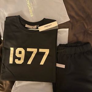 Essentials FOG T-shirt And Short Set  unworn